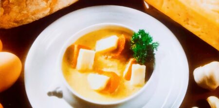 ZUPPA D´AGLIO CON TALEGGIO (SOPA DE AJO CON TALEGGIO)