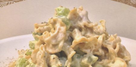 Gigli con ricotta, kiwi, lima e pepe. (Flores con requesón, kiwi, lima y pimienta)