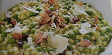 RISOTTO CON PISELLI E BACON (RISOTO CON GUISANTES Y BACON)