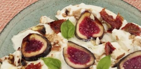 INSALATA DI BURRATA E FICHI (ENSALADA DE BURRATA E HIGOS)